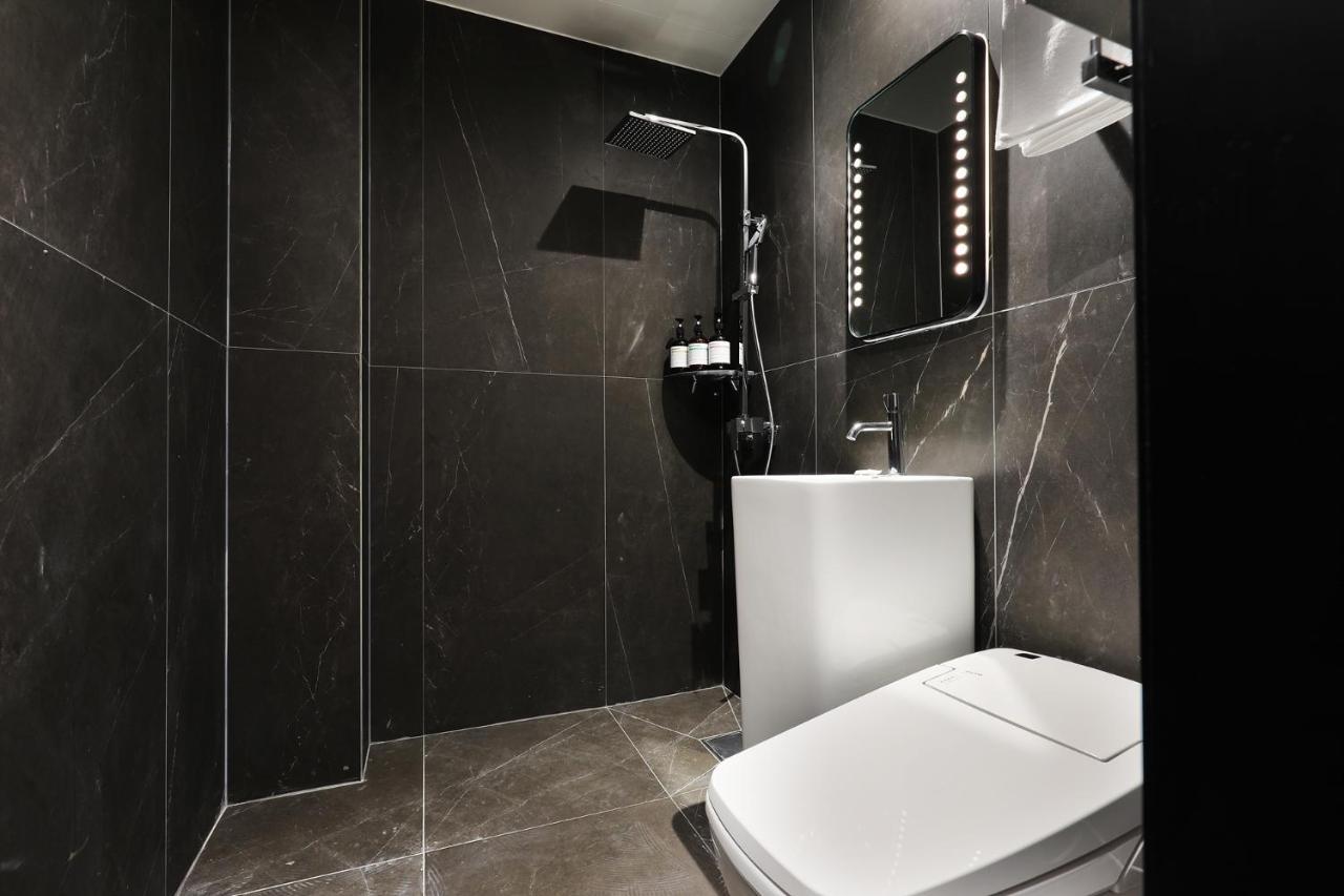 Mari Hotel Chungju Zewnętrze zdjęcie