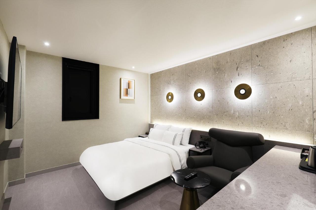 Mari Hotel Chungju Zewnętrze zdjęcie